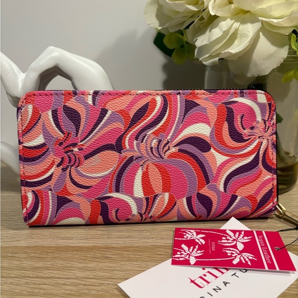 Trina Turk Designer Wallet – Retro Swirl Print – $38 - Picture 3 of 6